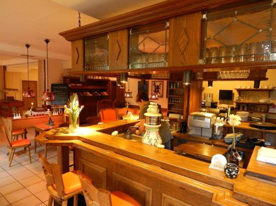 Hotel Airport Fashion 11