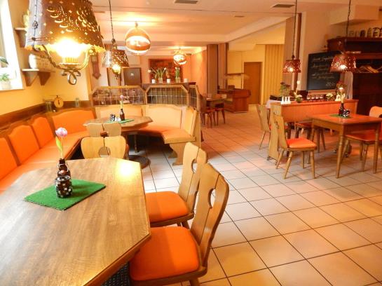 Hotel Airport Fashion 12