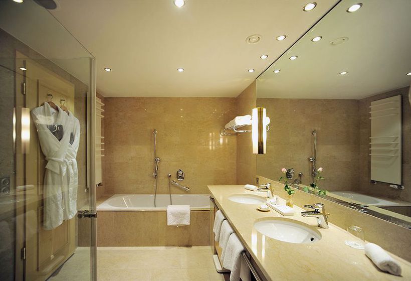 Hotel Bayrisches Haus 8