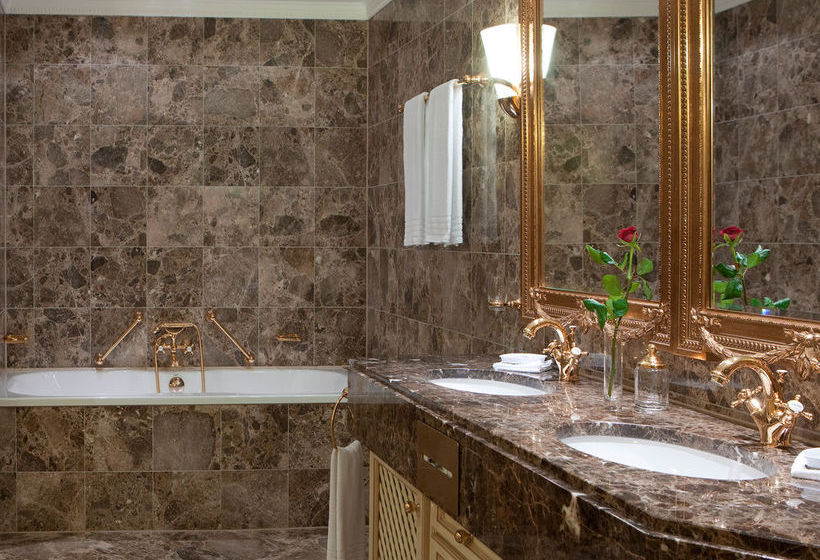 DORMERO Hotel Halle 13