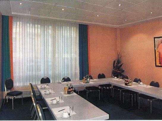 Hotel Alt-Tempelhof 3