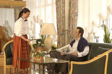 Ringhotel Weisser Hirsch 10