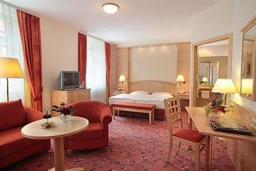 Ringhotel Weisser Hirsch 11