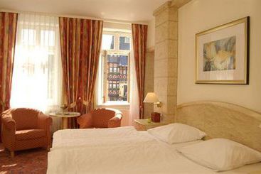 Ringhotel Weisser Hirsch 12