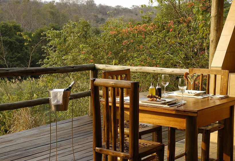 Hotel Hippo Hollow 13