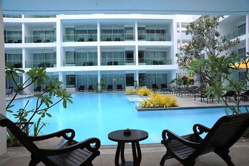 Hotel The Old Phuket at Karon Beach Resort 11