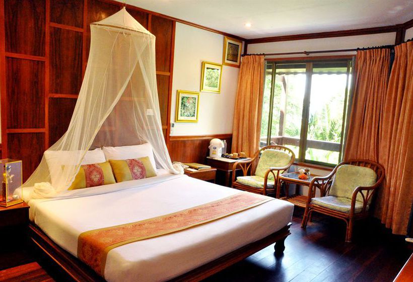 Hotel Phi Phi Natural Resort 2