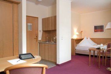 WinterŽs Eurotel Boardinghouse 1