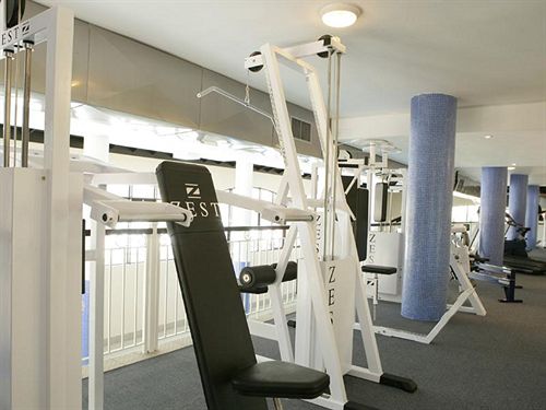 Island Club Hotel & Apartments 2