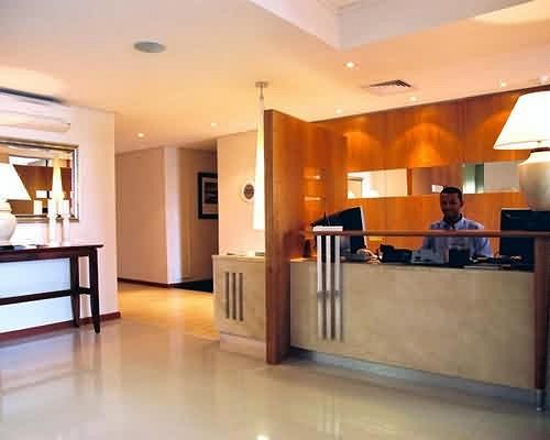 Island Club Hotel & Apartments 6