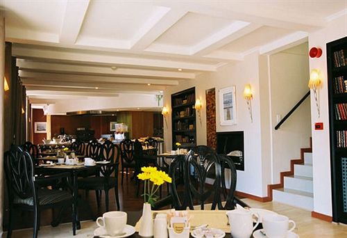 Island Club Hotel & Apartments 8