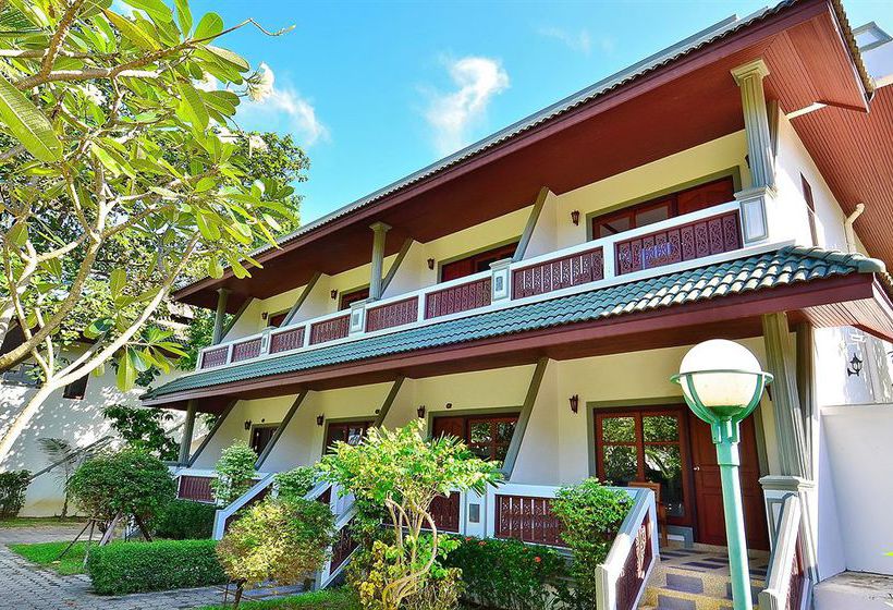 Hotel First Bungalow Beach Resort 10