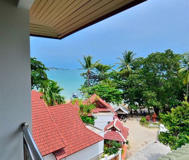 Hotel First Bungalow Beach Resort 12