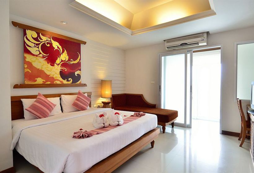 Hotel First Bungalow Beach Resort 17