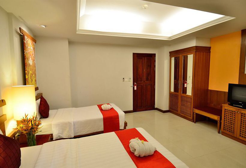 Hotel First Bungalow Beach Resort 19