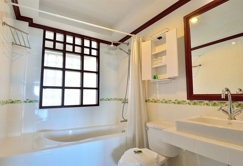 Hotel First Bungalow Beach Resort 20