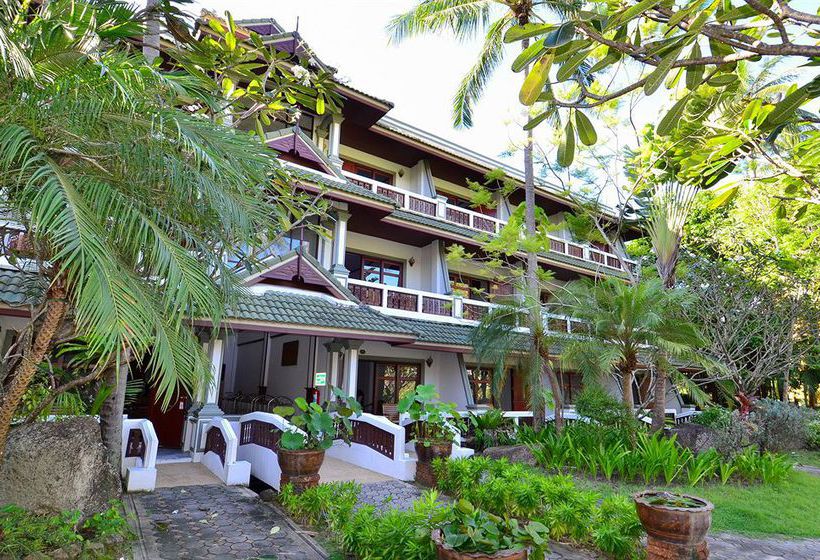 Hotel First Bungalow Beach Resort 3