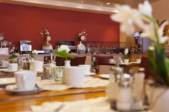 City Hotel Dortmund 8