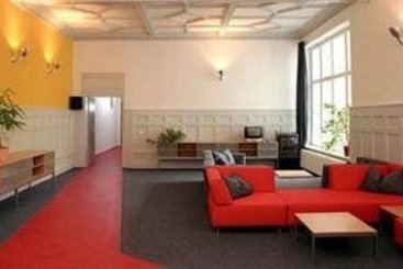 Hotel Meininger City Tempelhofer 2