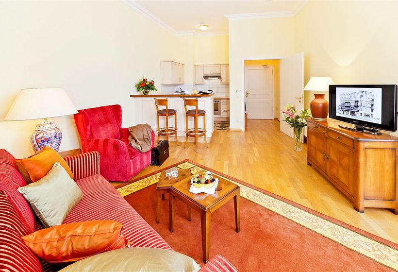 Hotel Louisa's Place 11