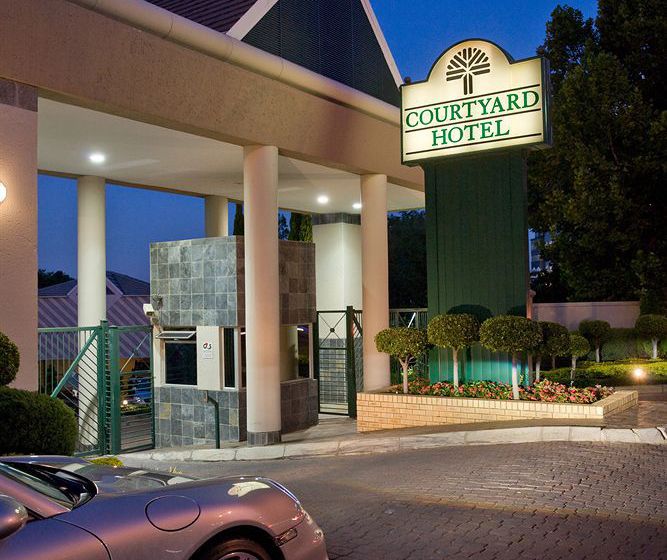 Hotel Courtyard Sandton 8