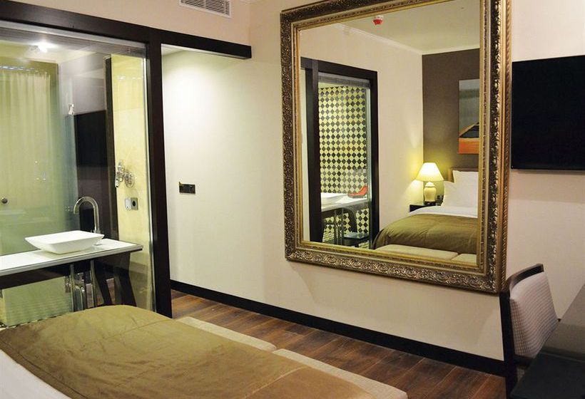 Quentin Design Hotel 3