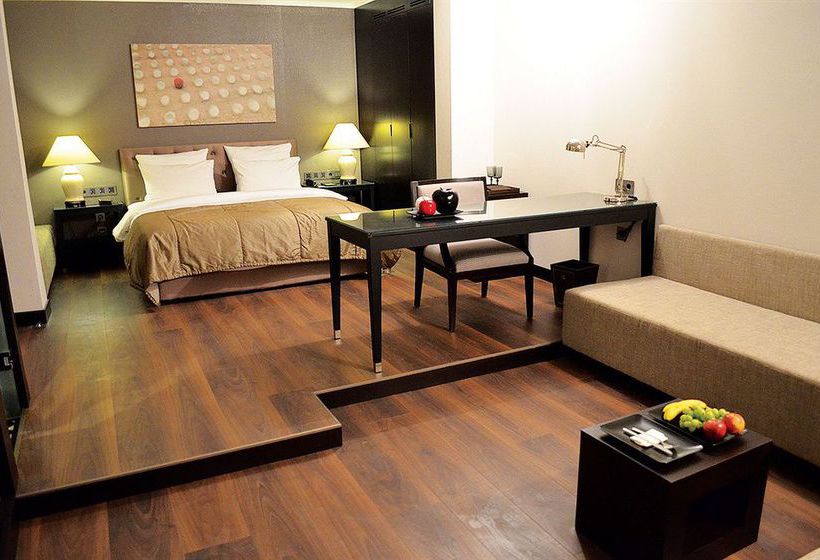 Quentin Design Hotel 5