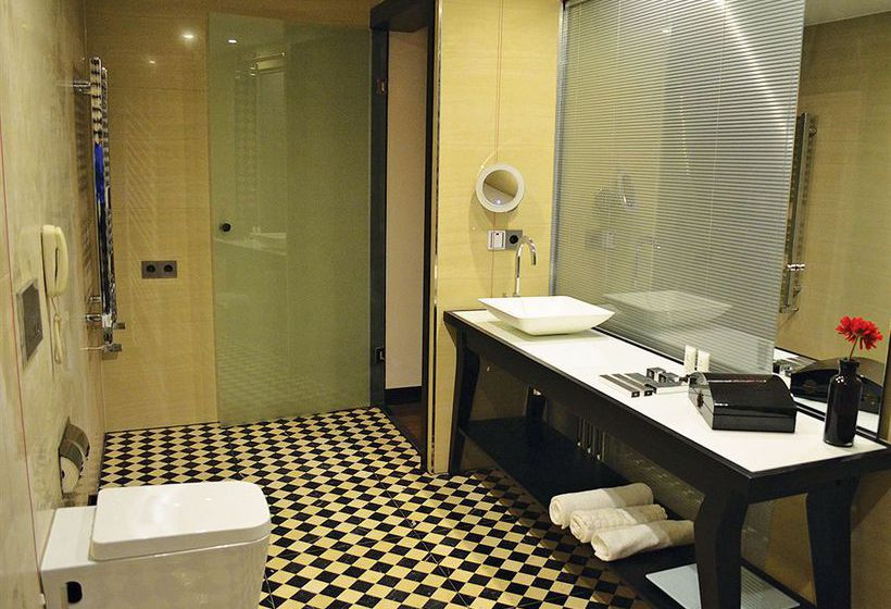 Quentin Design Hotel 7