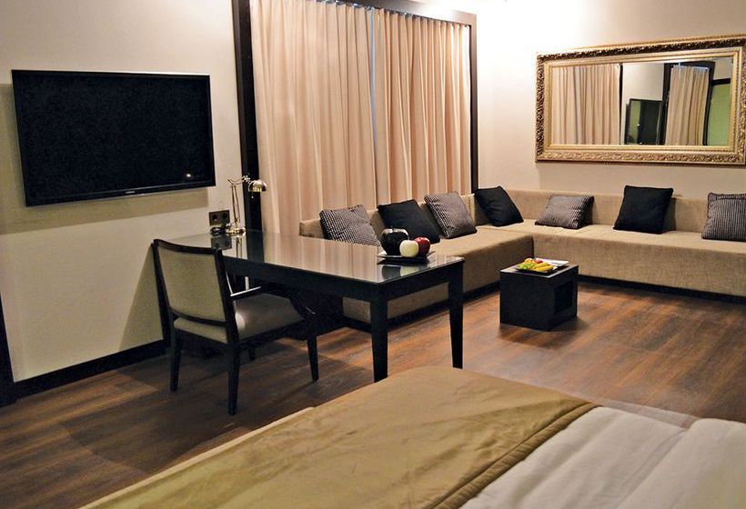 Quentin Design Hotel 8