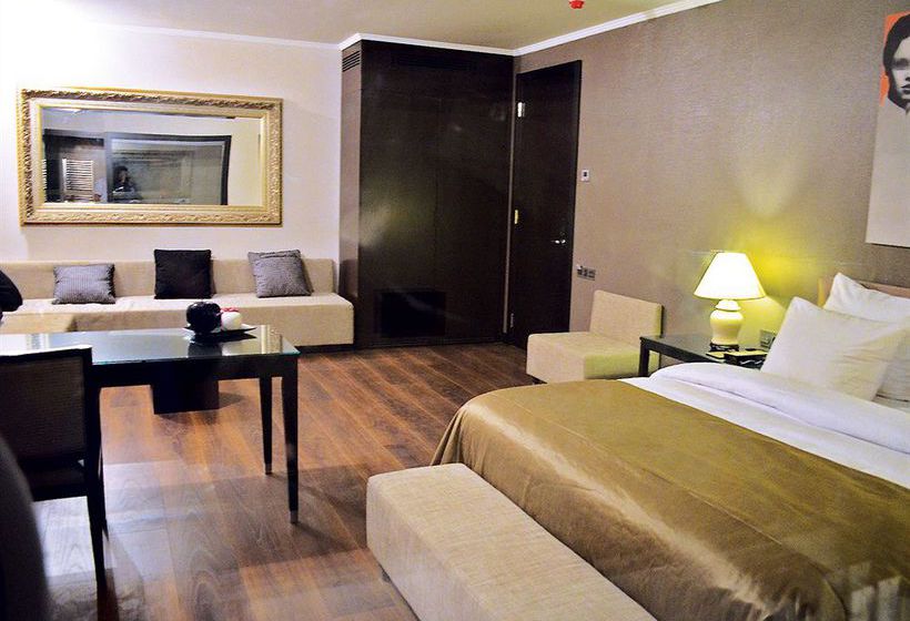 Quentin Design Hotel 9