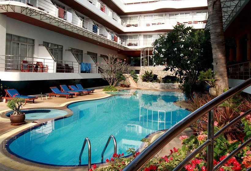 Samui First House Hotel 10