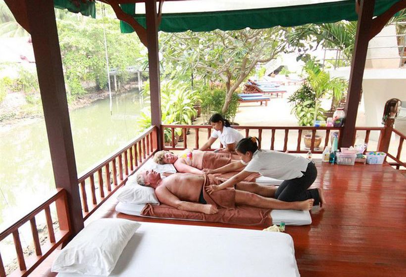 Samui First House Hotel 7