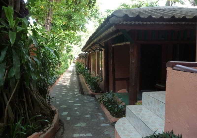 Chaweng Chalet Resort 13