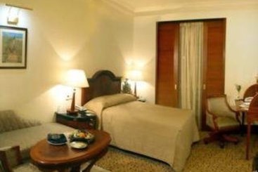 Hotel The Residency Towers 1