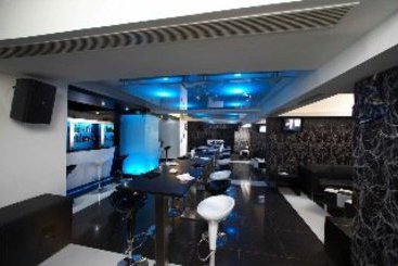 Hotel The Residency Towers 6