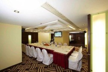 Hotel The Residency Towers 8