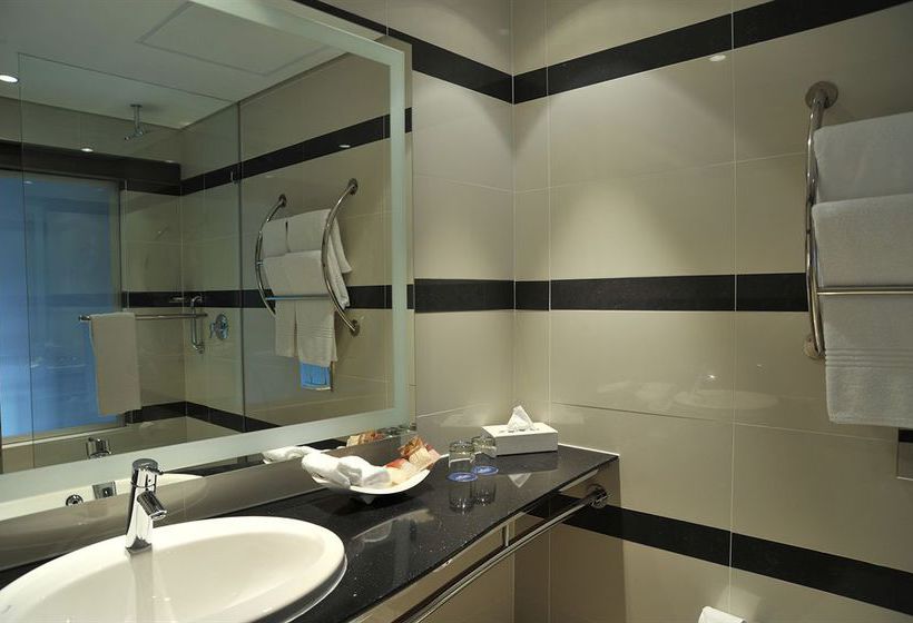 Protea Hotel Victoria Junction 12