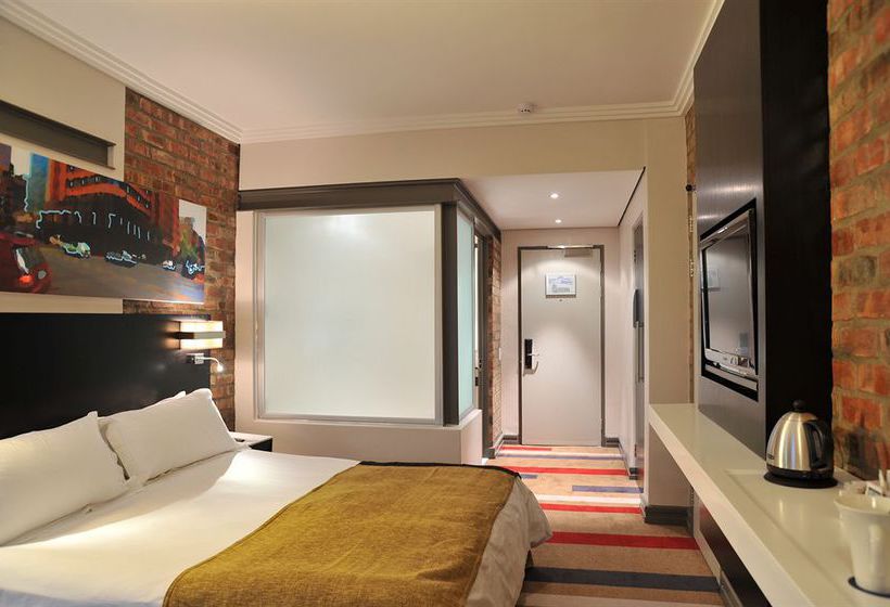 Protea Hotel Victoria Junction 20