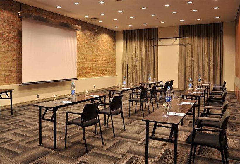 Protea Hotel Victoria Junction 6