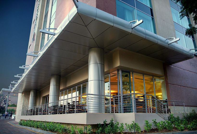 Hotel Crowne Plaza Johannesburg The Rosebank 1
