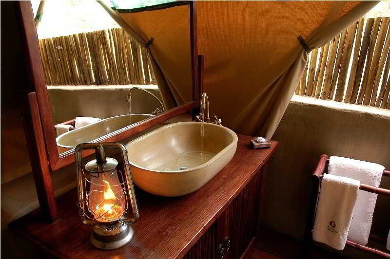 Hotel Kwafubesi Tented Safari Camp 15