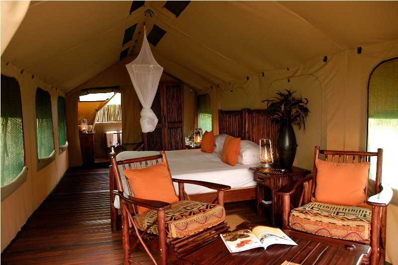 Hotel Kwafubesi Tented Safari Camp 16
