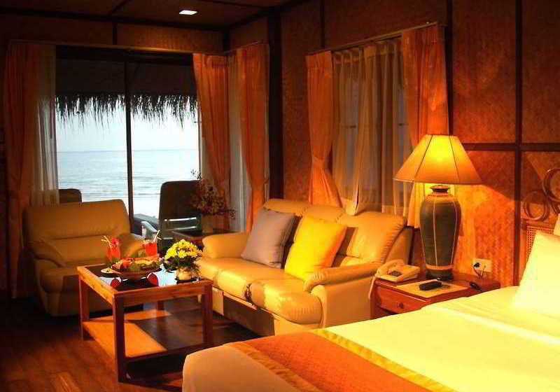 Hotel The Sunset Village Beach Resort 1