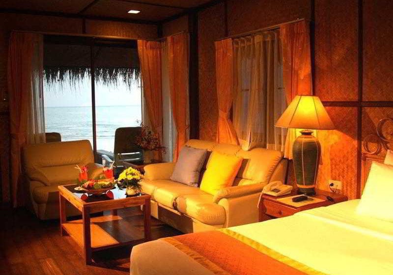 Hotel The Sunset Village Beach Resort 11