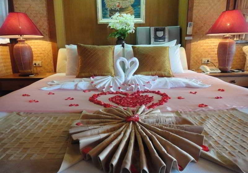 Hotel The Sunset Village Beach Resort 19