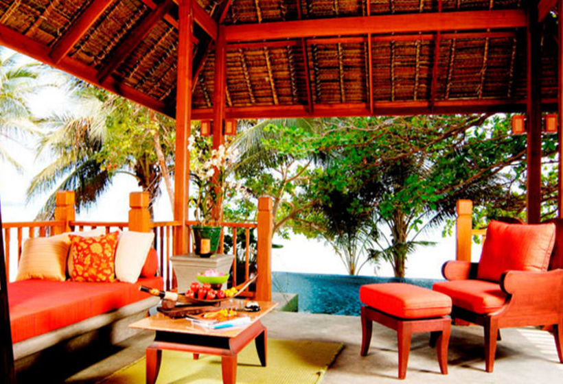 Hotel The Briza Beach Resort 11