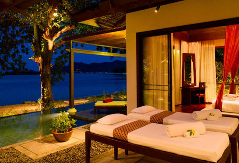 Hotel The Briza Beach Resort 12