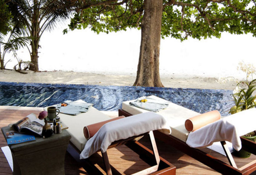 Hotel The Briza Beach Resort 14