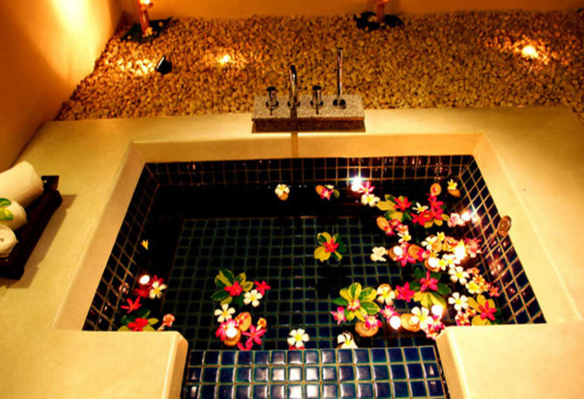 Hotel The Briza Beach Resort 9