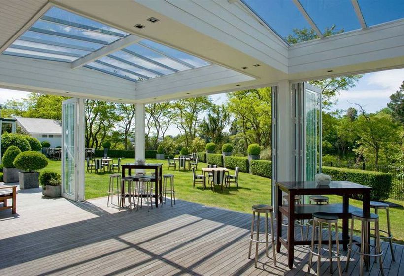 Hilton Lake Taupo hotel 7